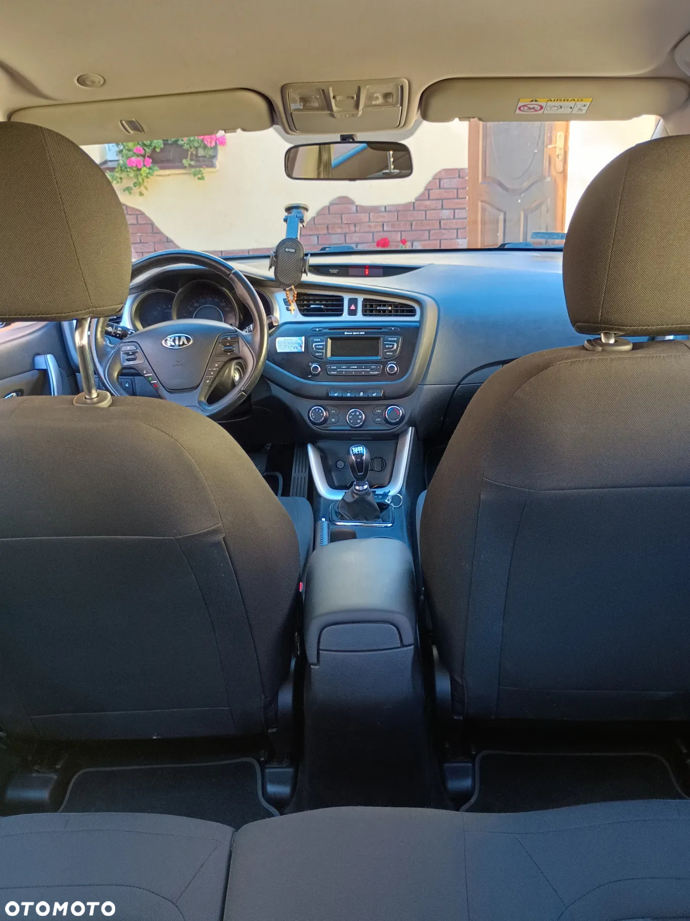Kia Ceed - 8