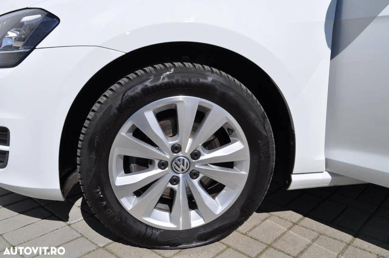Volkswagen Golf 1.4 TSI BMT Comfortline - 12