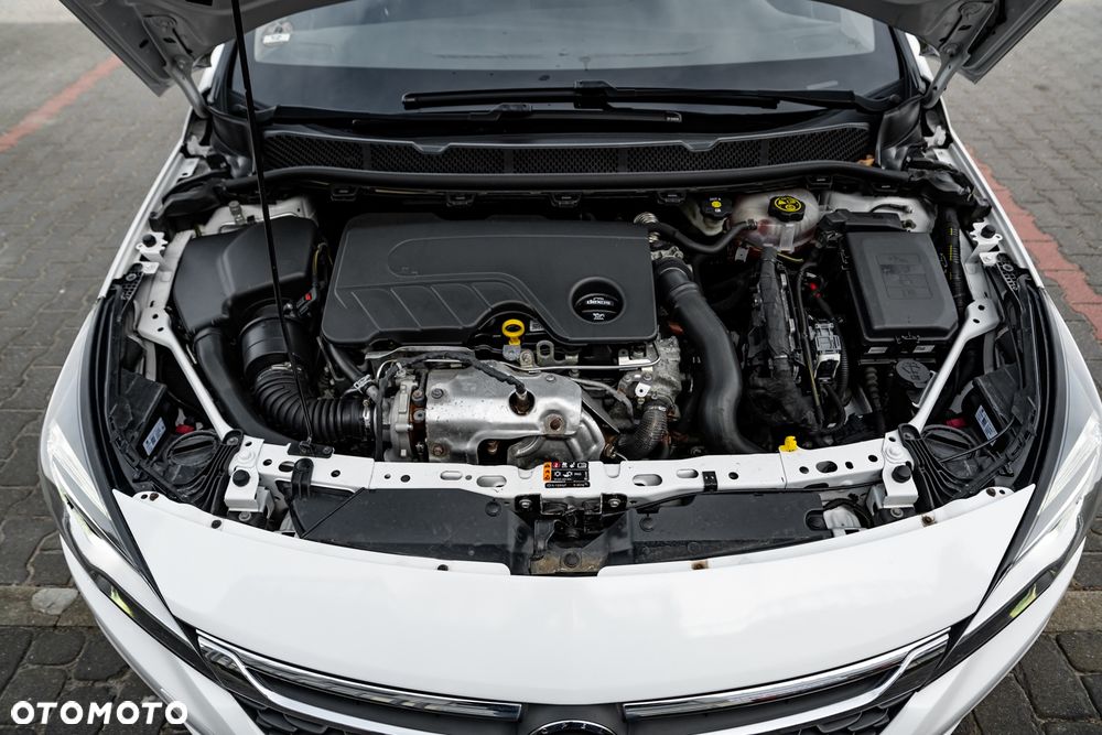 Opel Astra 1.6 D Start/Stop Business - 37