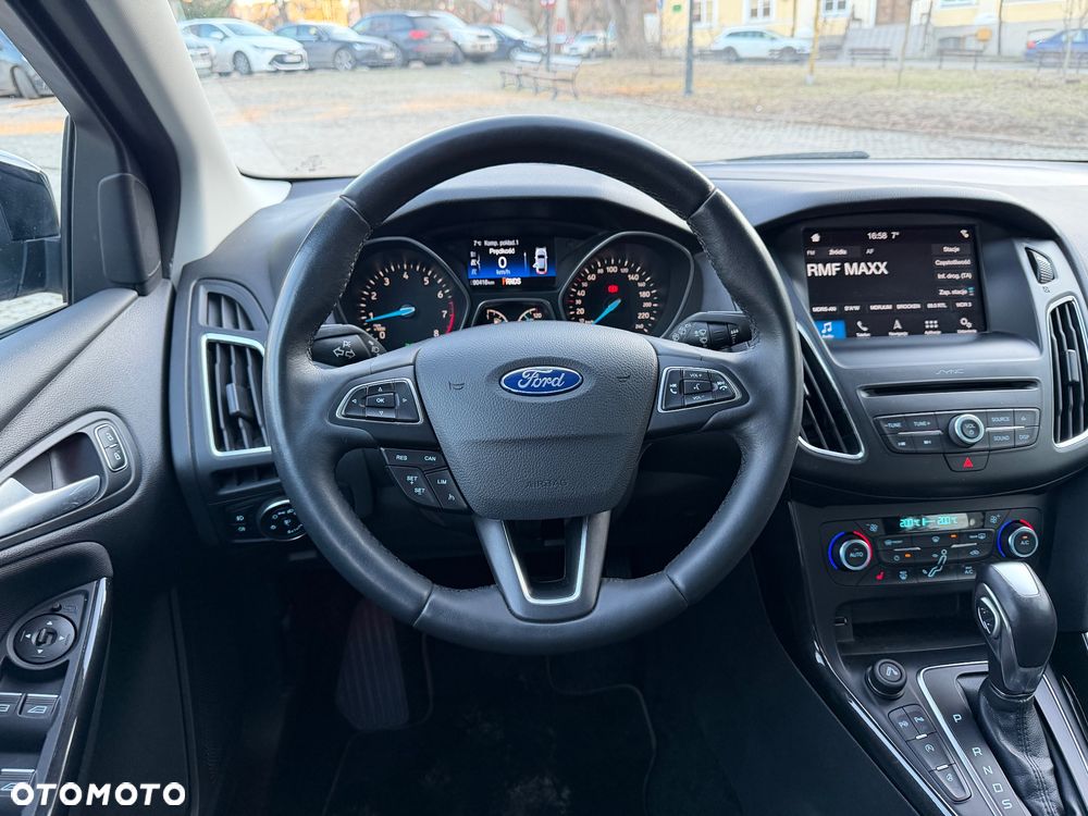 Ford Focus 1.0 EcoBoost Titanium Business - 9