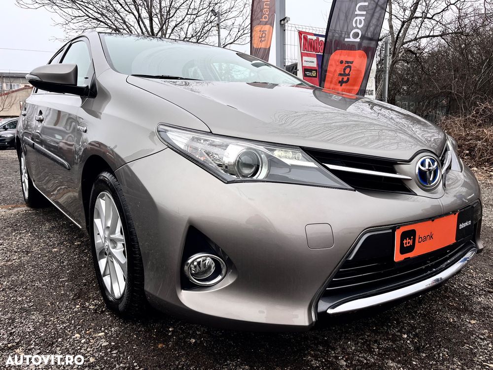 Toyota Auris 1.8 VVT-i Automatik Cool - 2