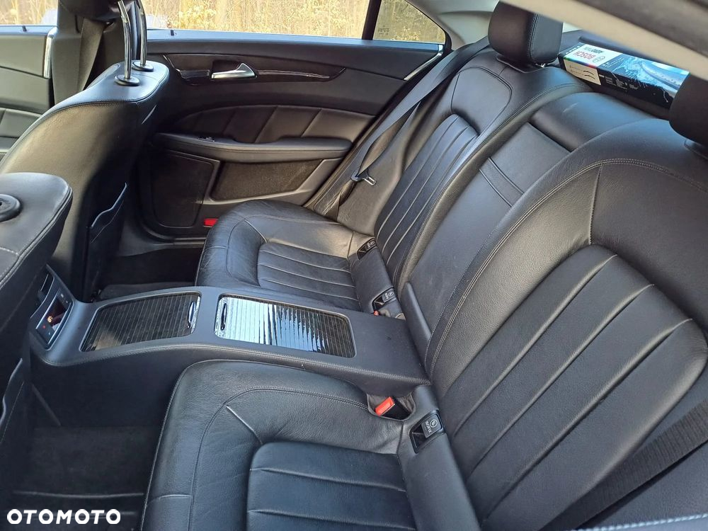 Mercedes-Benz CLS 250 CDI DPF BlueEFFICIENCY 7G-TRONIC - 27