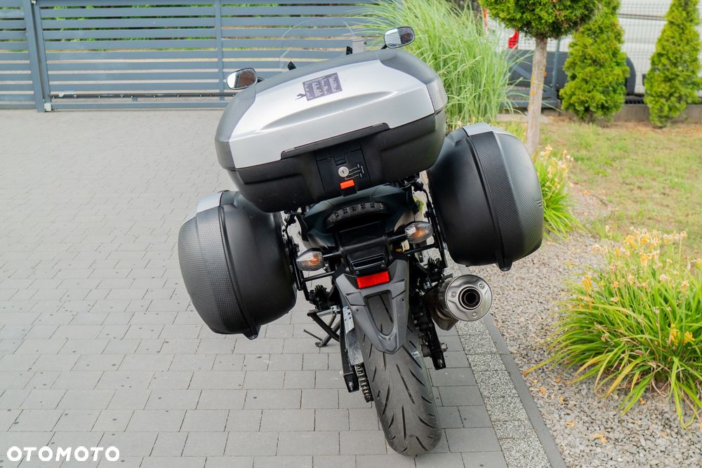 Honda CBF - 10