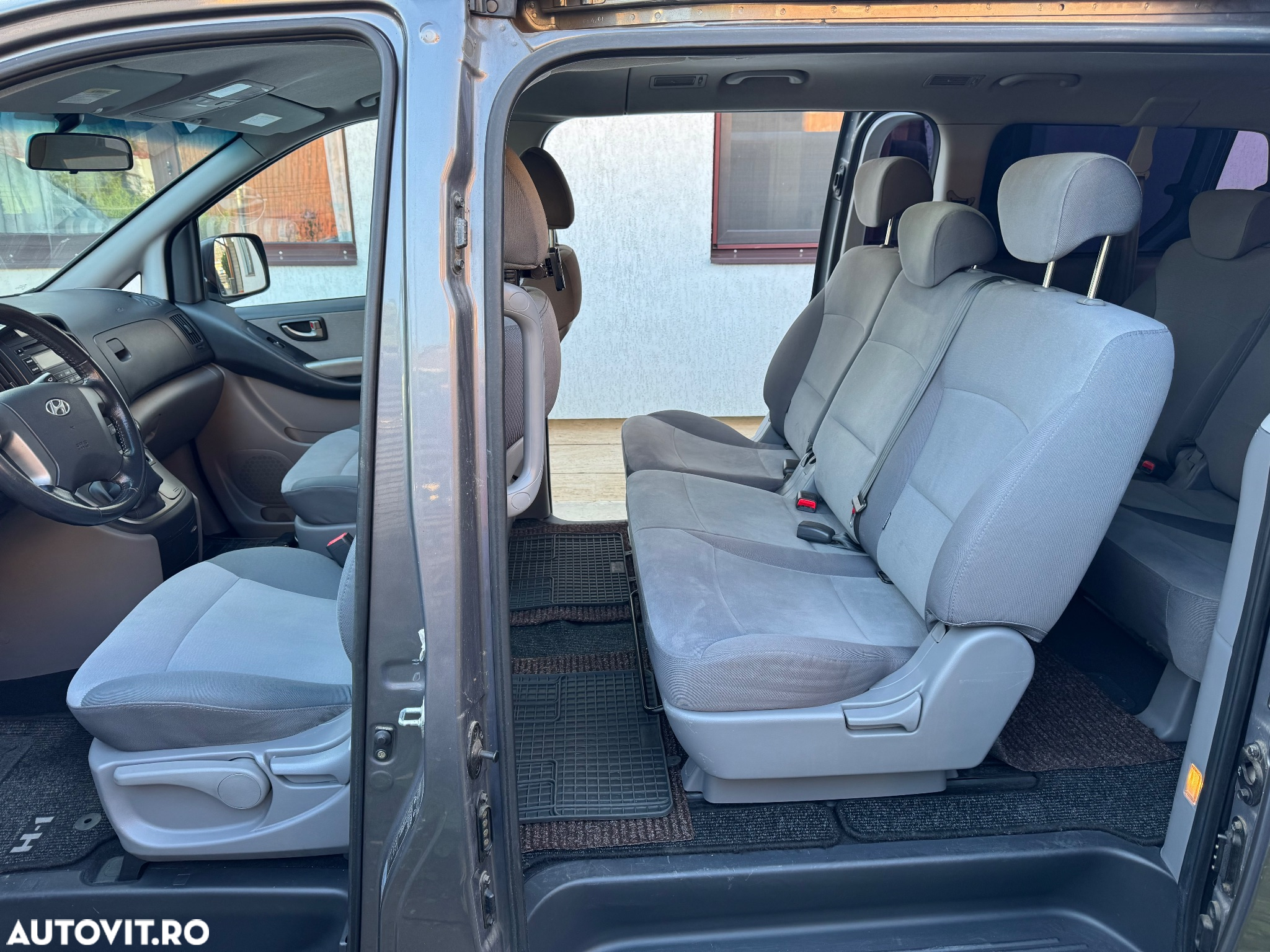 Hyundai H-1 2.5 CRDi Travel Comfort - 15