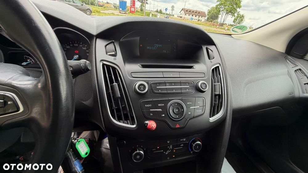 Ford Focus 1.0 EcoBoost Edition - 32