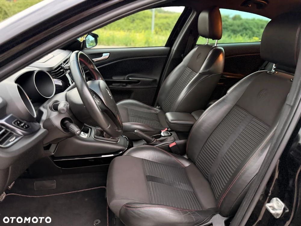 Alfa Romeo Giulietta 1.8 TBi 16V Quadrifoglio Verde - 17