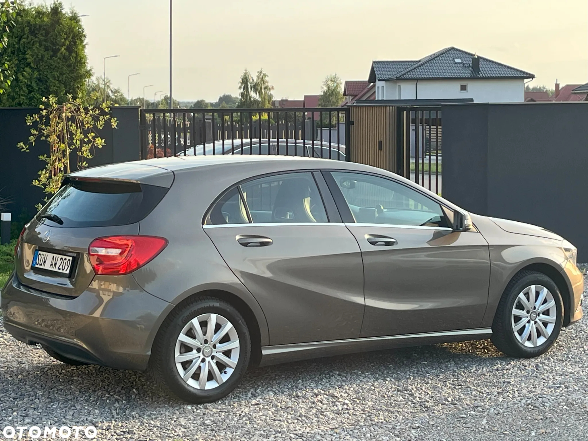Mercedes-Benz Klasa A 180 (BlueEFFICIENCY) - 6