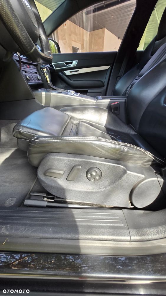 Audi RS6 ver-5-0-tfsi-quattro-tiptr - 14
