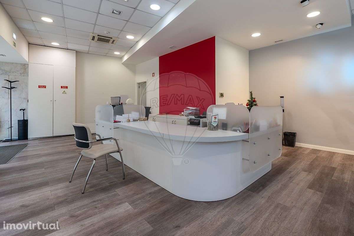 Loja  para arrendamento - Grande imagem: 3/12