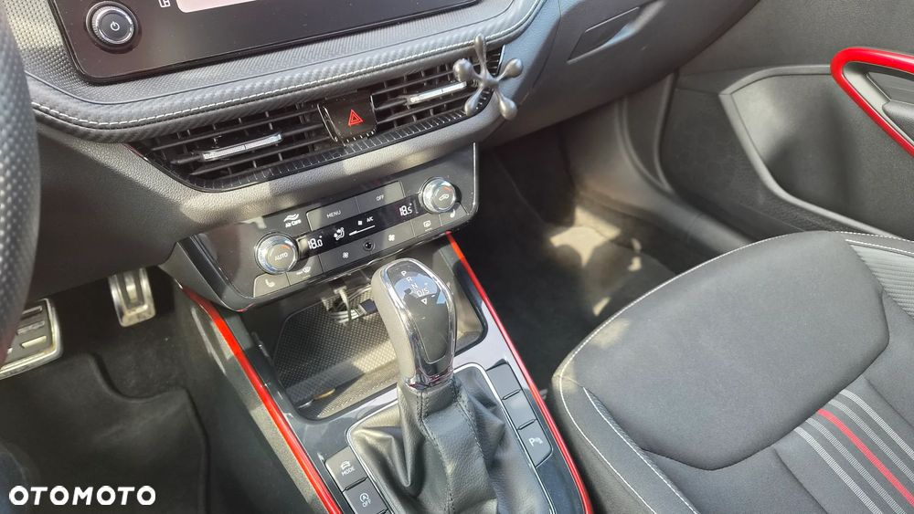 Skoda Fabia 1.0 TSI Monte Carlo DSG - 19