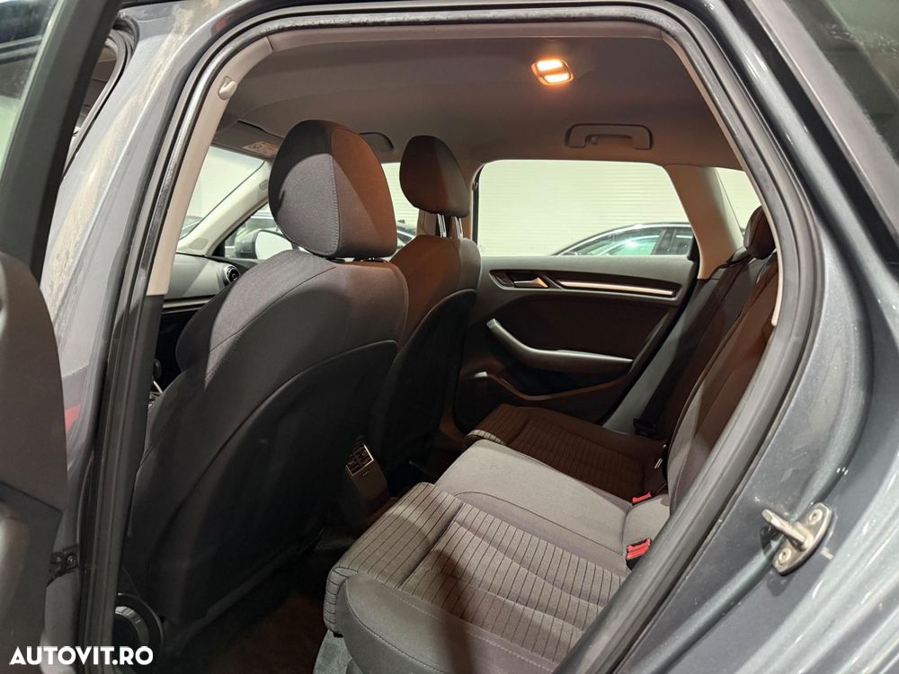 Audi A3 1.6 TDI ack S tronic design - 6