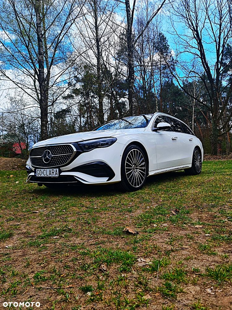 Mercedes-Benz E-Class 2023 photo 2