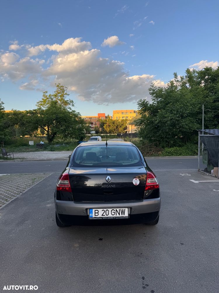 Renault Megane 1.6 16V Dynamique - 3