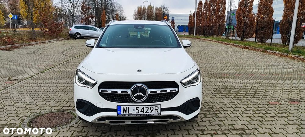 Mercedes-Benz GLA 200 Business Edition - 33