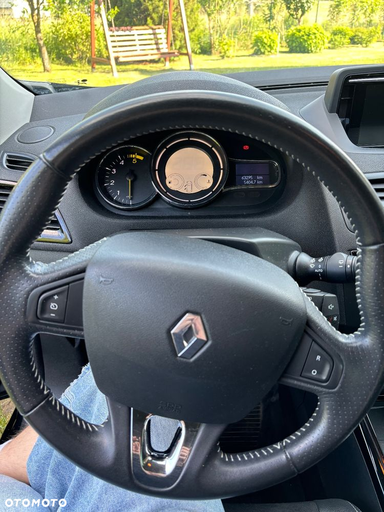 Renault Megane 1.6 dCi Bose - 24
