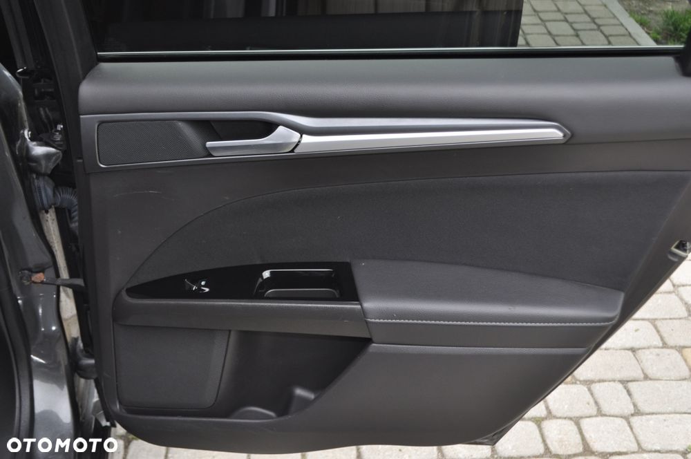 Ford Mondeo 2.0 TDCi Edition PowerShift - 19