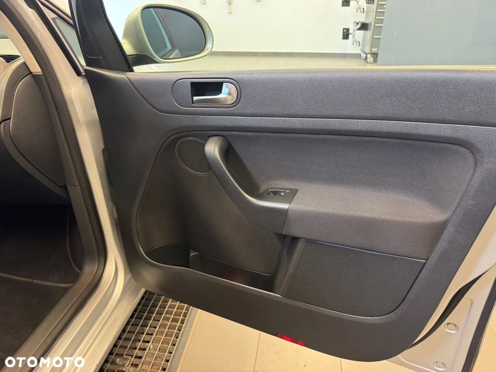 Volkswagen Golf Plus 1.6 TDI Trendline - 10