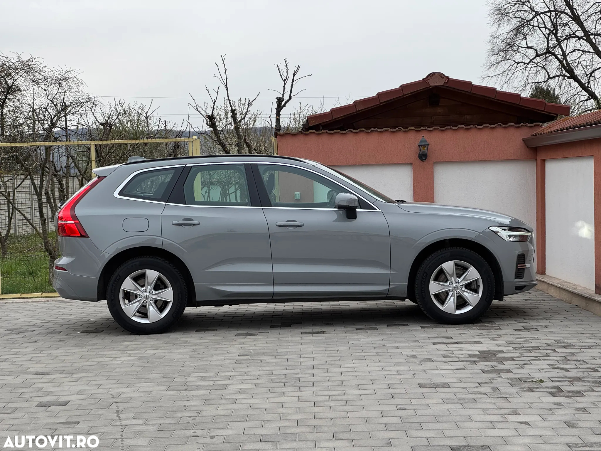 Volvo XC 60 B4 D AWD Core - 11