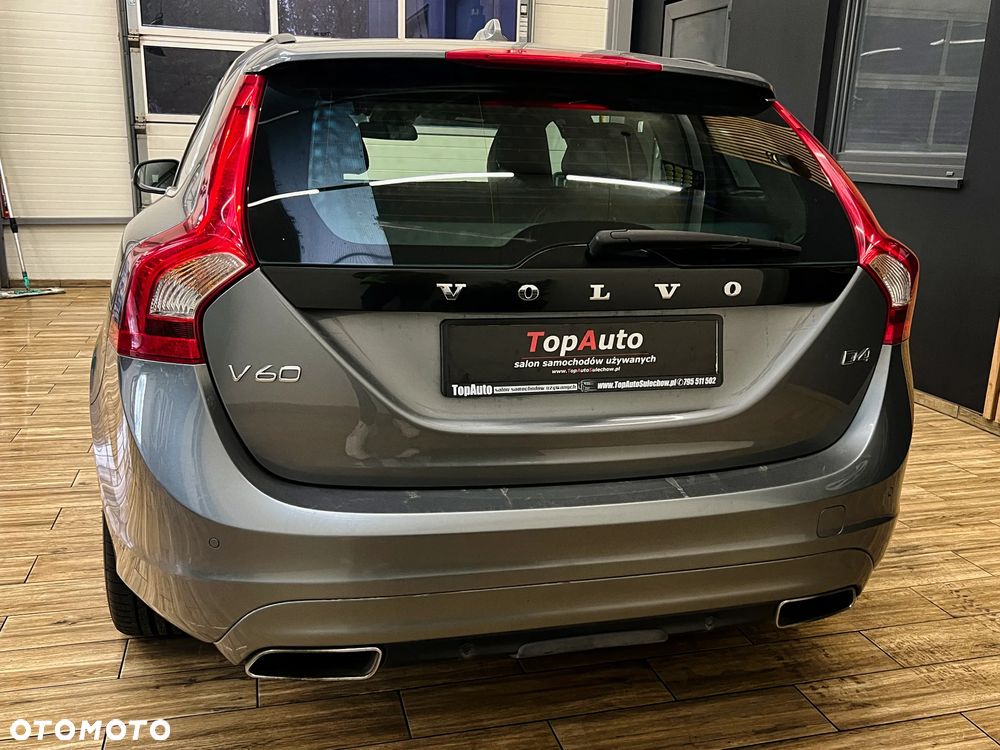 Volvo V60 D4 Drive-E Momentum - 11
