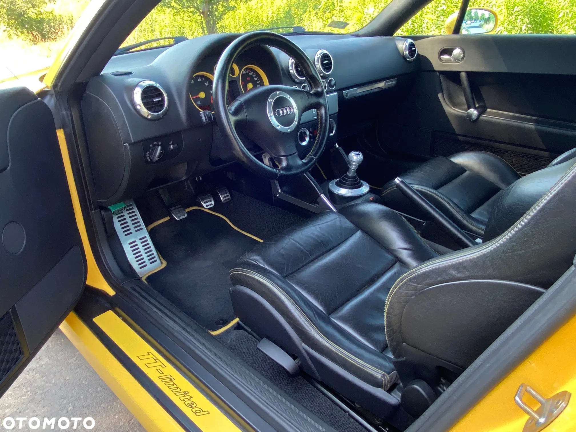 Audi TT Coupé - 8