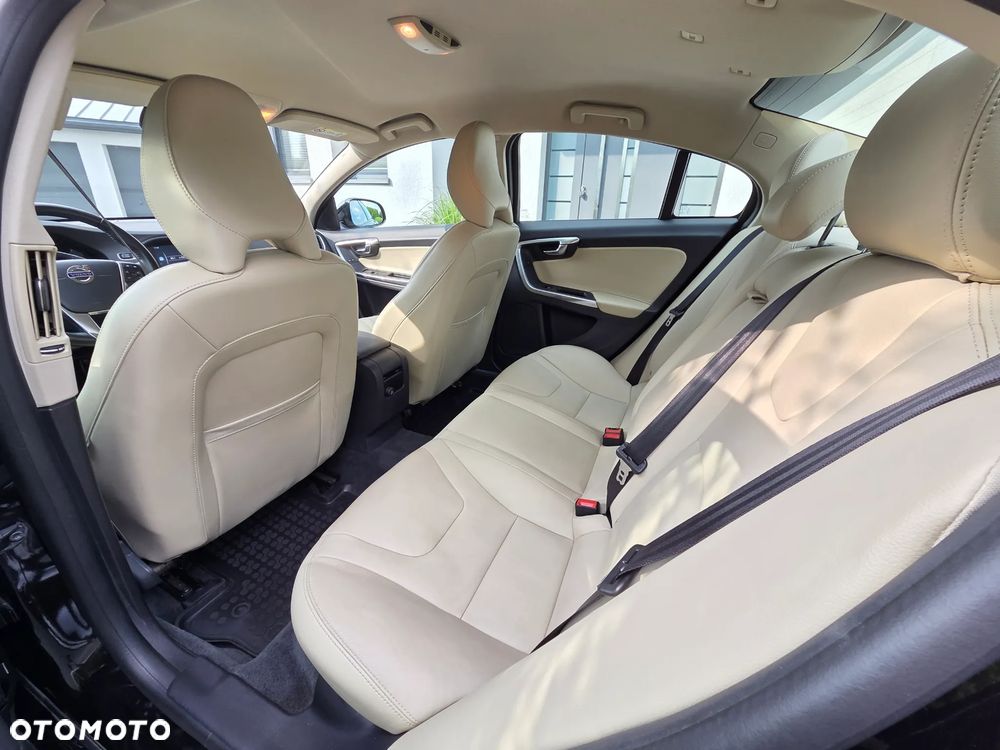 Volvo S60 Cross Country T5 AWD Summum - 5