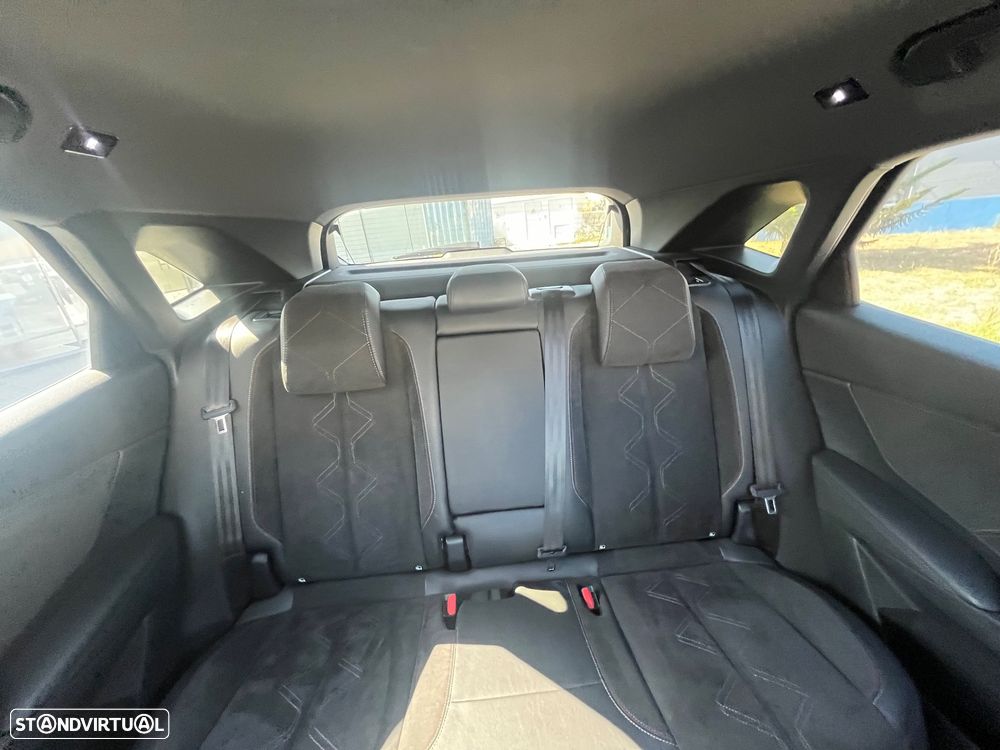 DS DS7 Crossback E-Tense Performance Line EAT8 - 53
