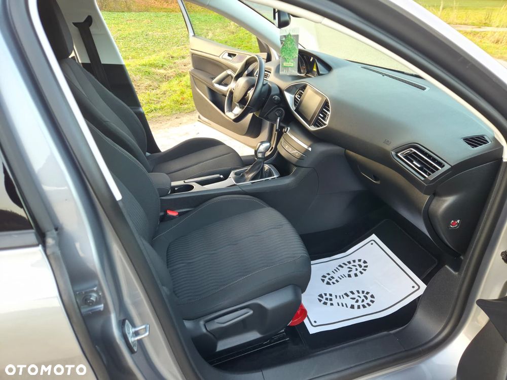 Peugeot 308 1.2 PureTech Access S&S - 15