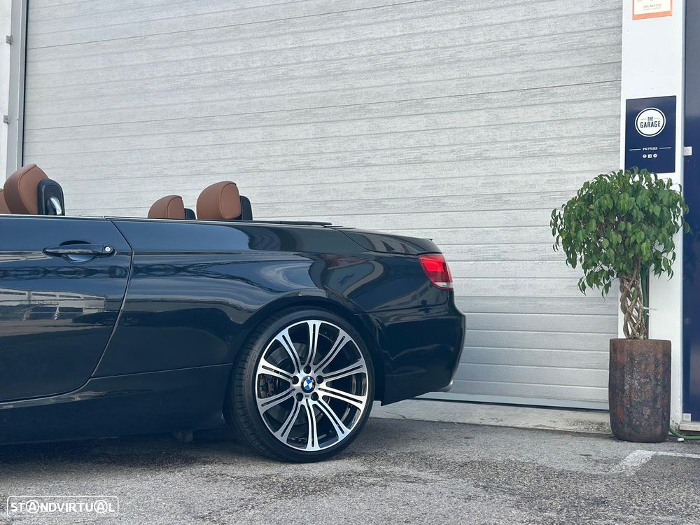 BMW 330 i Auto - 8