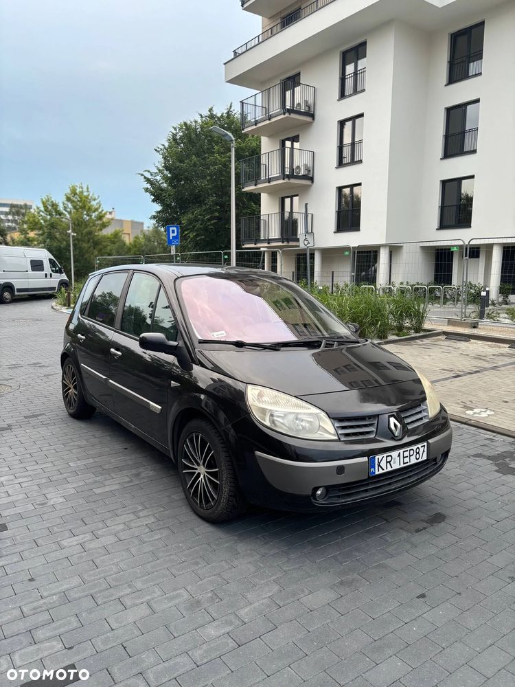 Renault Scenic 2.0 Confort Privilege - 1