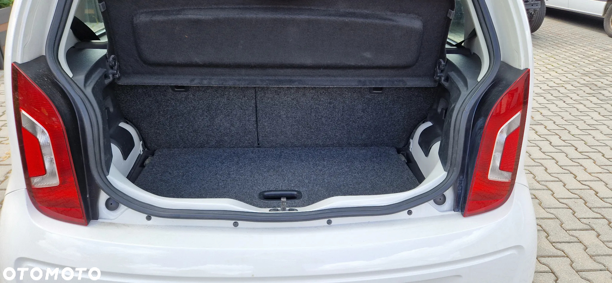 Volkswagen up! cheer - 14