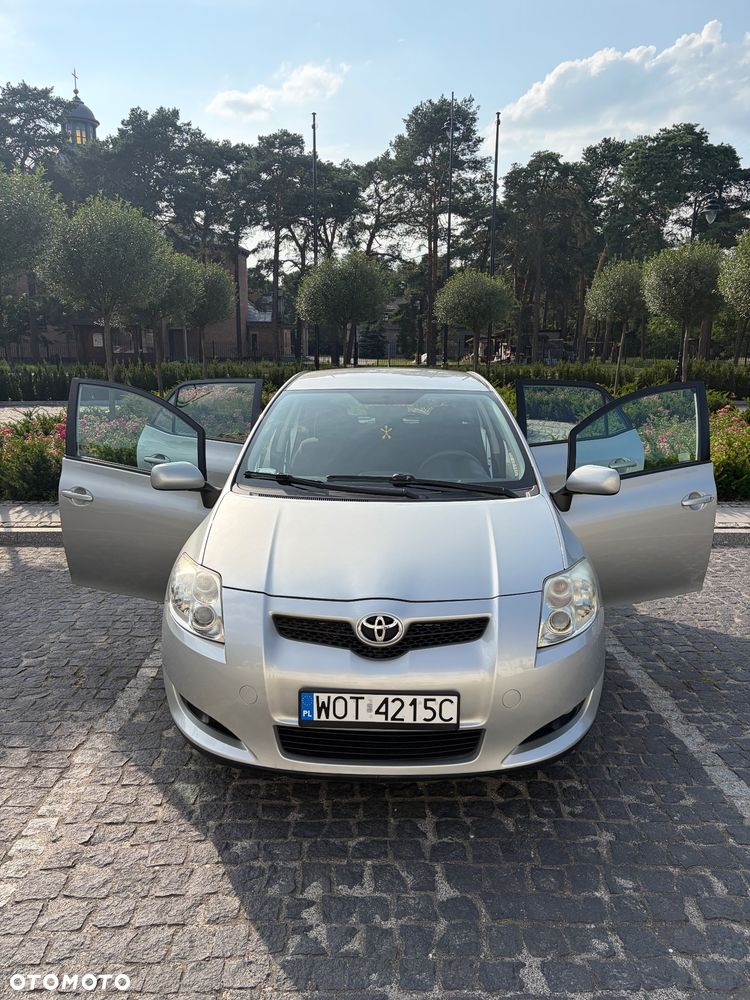 Toyota Auris 1.6 Luna - 26