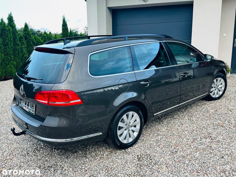 Volkswagen Passat 2.0 TDI DSG Highline - 18