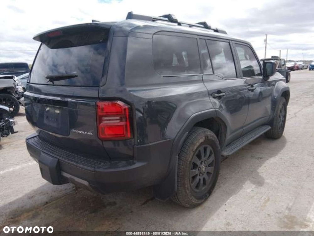 Toyota Land Cruiser - 7