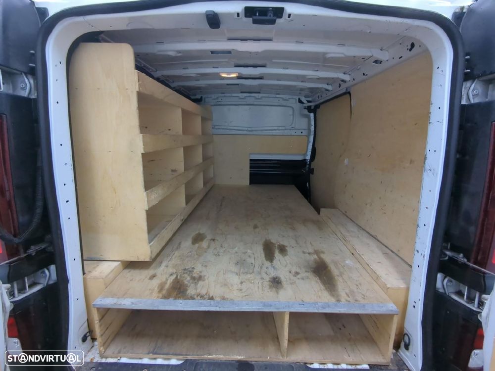 Renault Trafic 2.0 dCi 130cv GPS / CarPlay / Câmara /c/IVA dedutível - 6