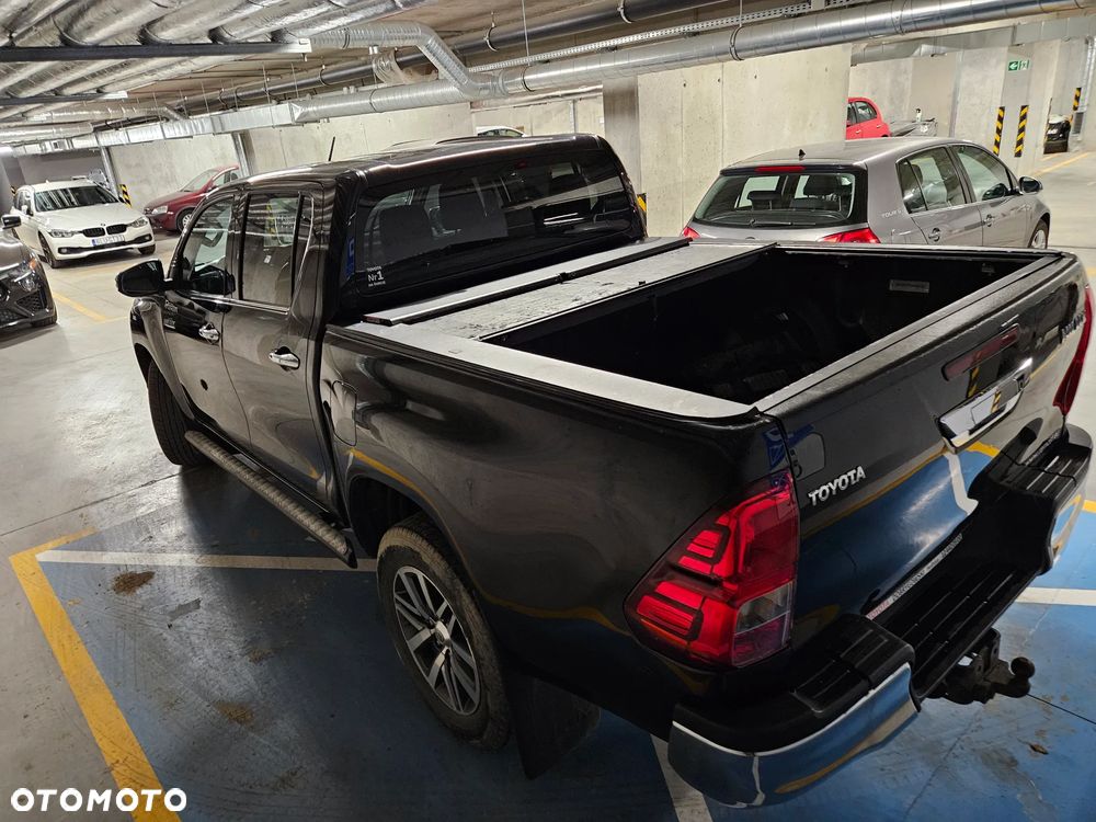 Toyota Hilux 2.4 D-4D Double Cab SR5 4x4 - 6