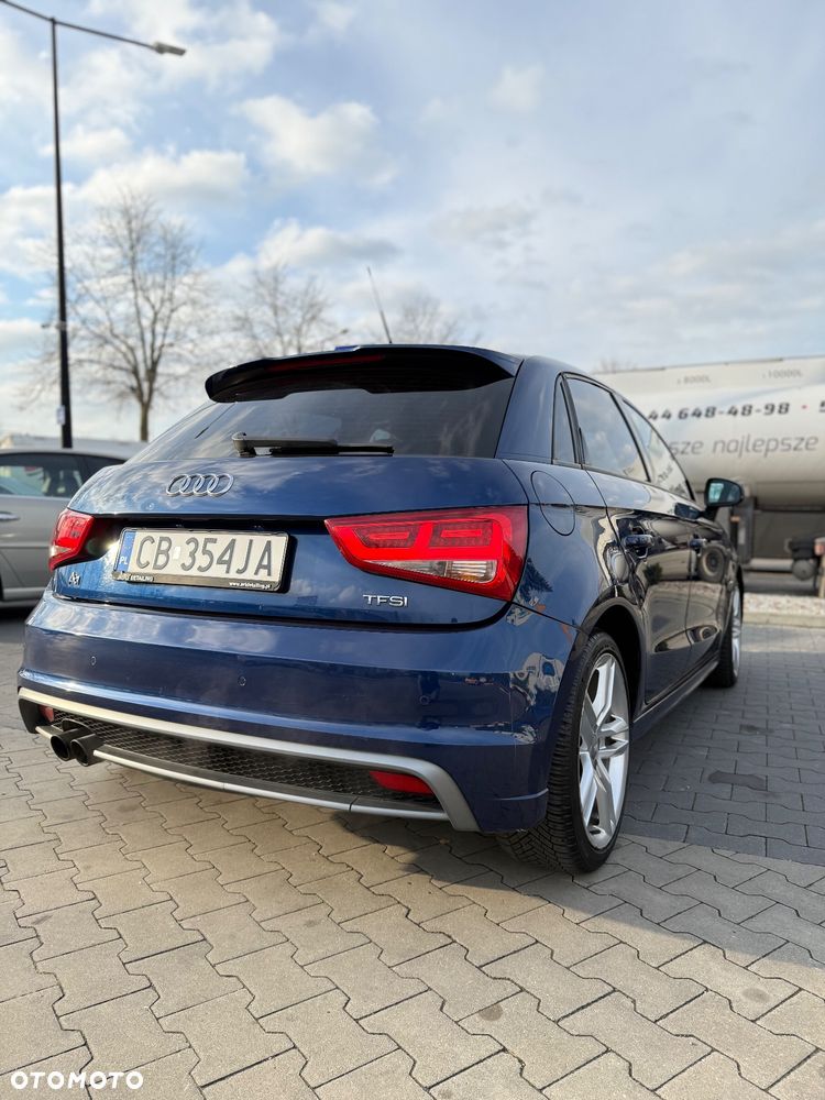 Audi A1 Sportback 1.4 TFSI S tronic S line edition m S line Sportpaket - 6