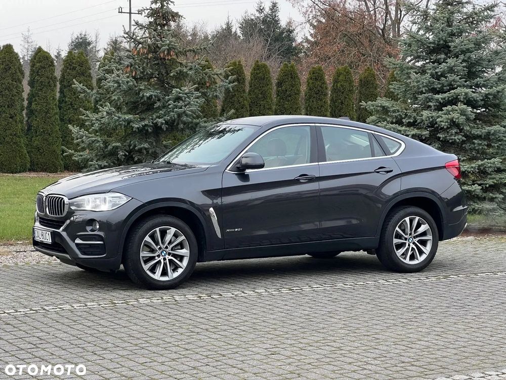 BMW X6 xDrive50i - 12