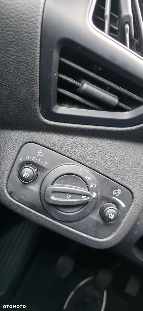 Ford C-MAX 1.5 TDCi Start-Stop-System Titanium - 14