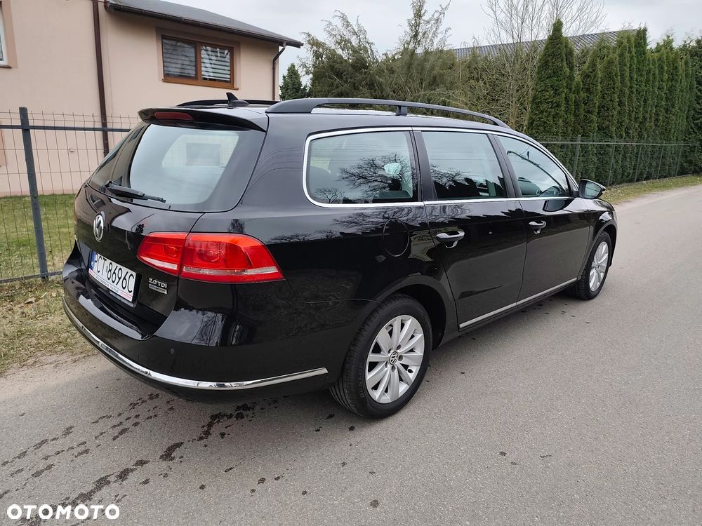 Volkswagen Passat 2.0 TDI BlueMotion Technology Exclusive - 4
