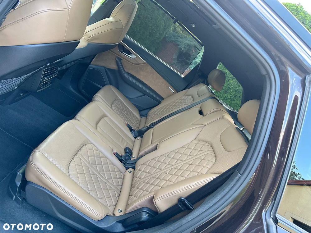 Audi Q7 60 TFSI e Quattro S Line Tiptr - 35
