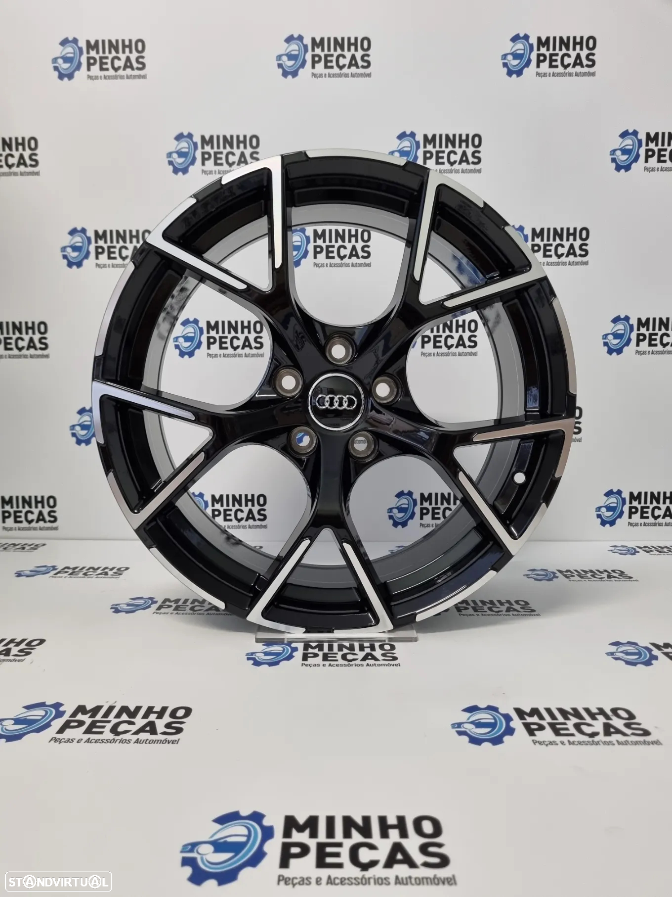 Jantes Audi Novo RS3 8Y em 18 - 8