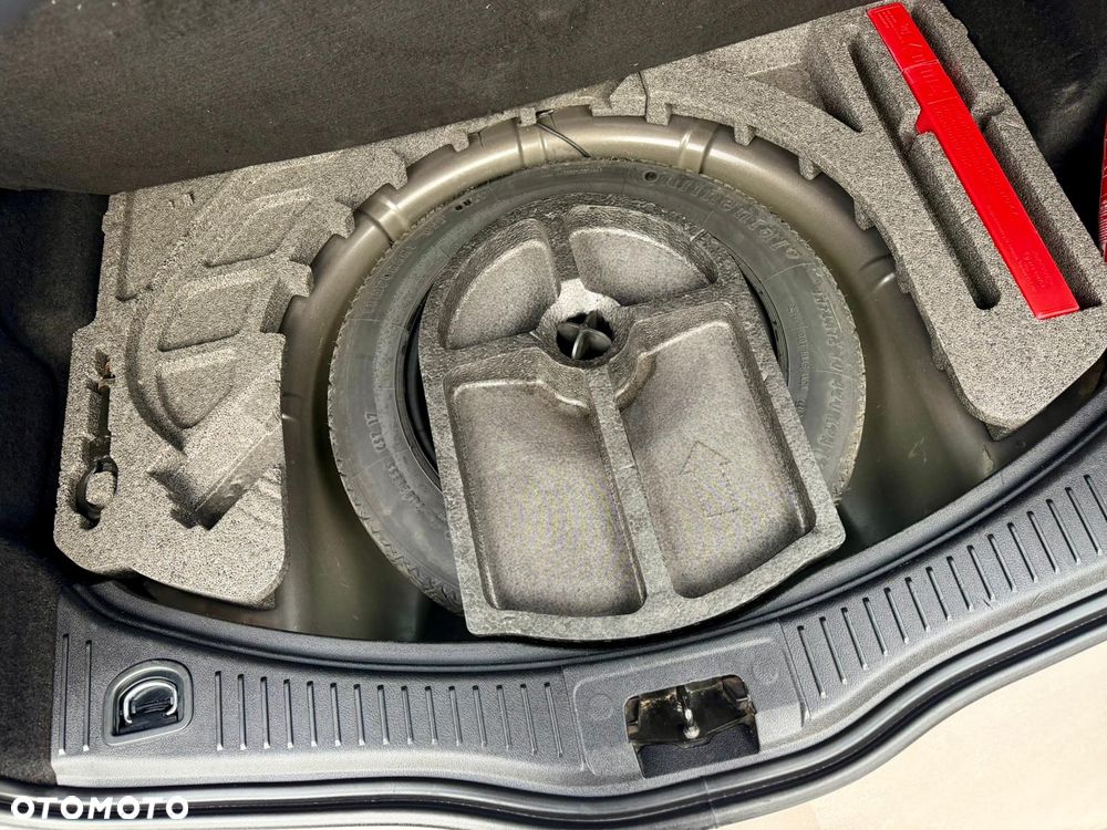 Ford Mondeo 2.0 TDCi Trend - 38