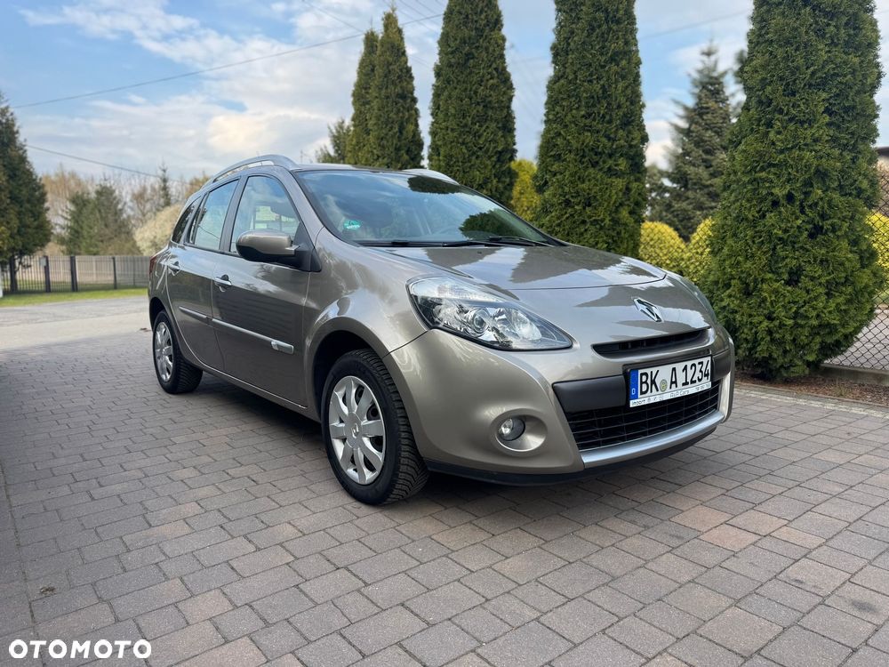 Renault Clio 1.2 16V TCE Initiale - 1