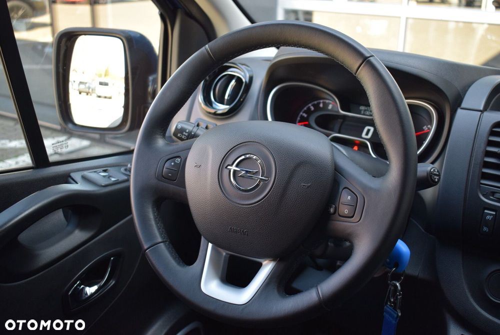 Opel Vivaro - 16