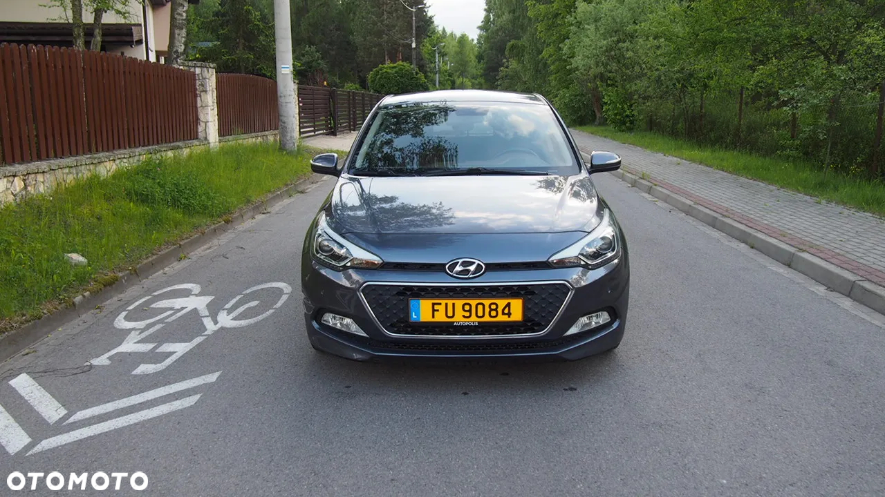 Hyundai i20 blue 1.2 Advantage+ - 3