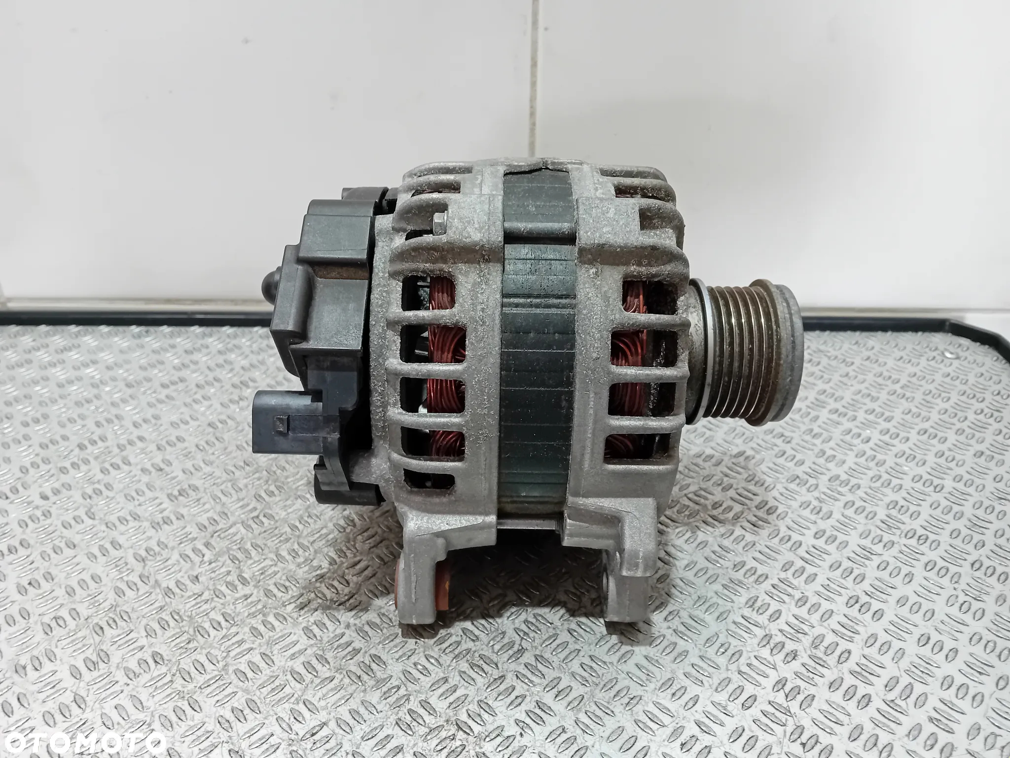 alternator VW Tiguan 2.0 TDI 2019 04L903024T - 3