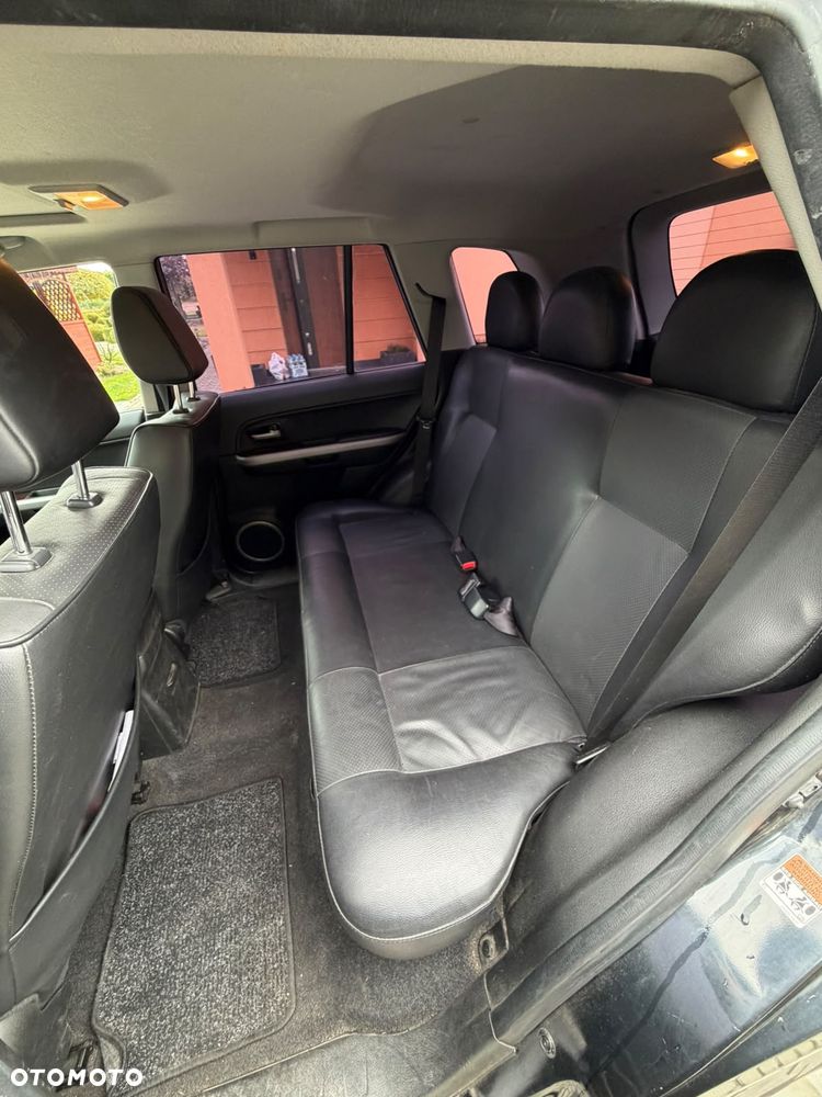 Suzuki Grand Vitara - 12
