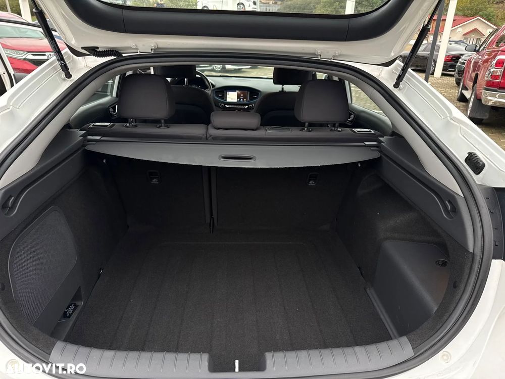 Hyundai IONIQ - 24