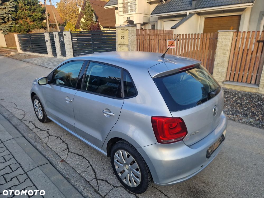Volkswagen Polo 2011 photo 3