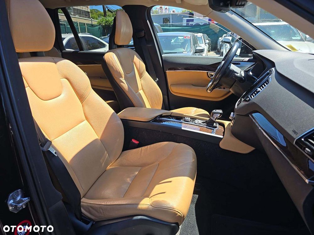 Volvo XC 90 T6 AWD Geartronic Momentum - 19